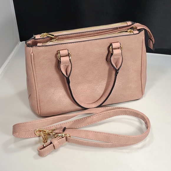 Isabelle Handbags - Isabelle Purse